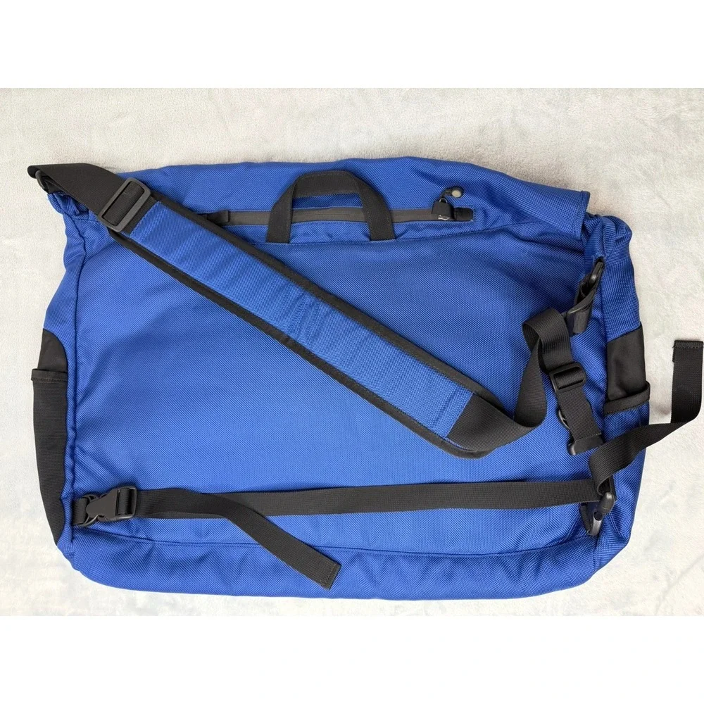 Patagonia Messenger Crossbody Shoulder Bag Large Blue Padded Laptop Utility Work